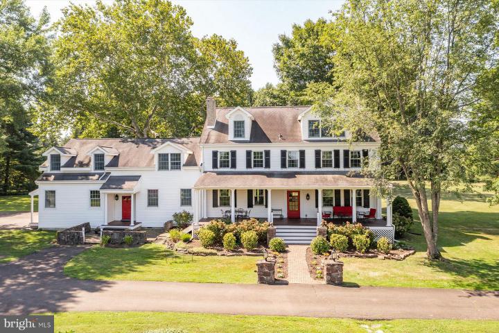 Photo of 6 Old Barn Court, Newtown PA