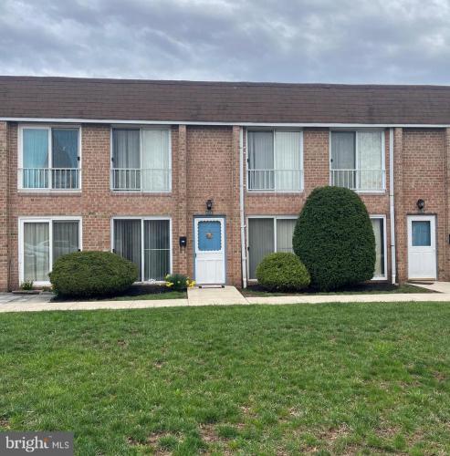 Photo of 422 Brandywine Court, Warminster PA
