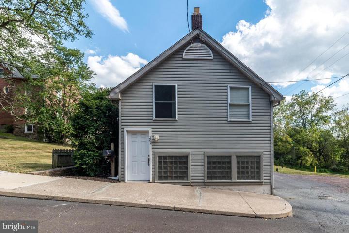 Photo of 205 S 7th, Perkasie PA