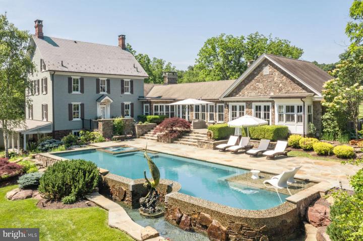 Photo of 9 Blueberry Lane