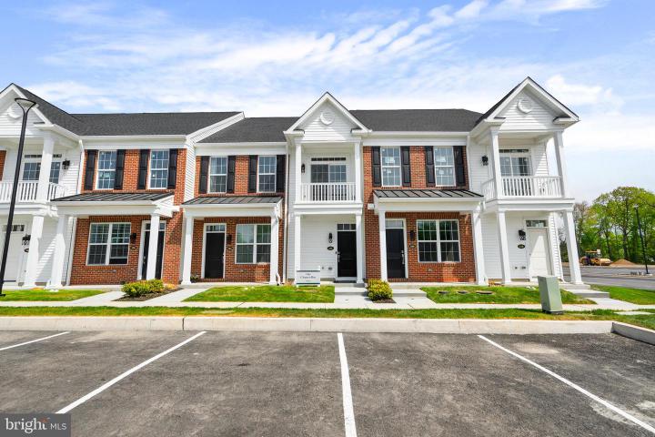 Photo of 2 Ivy Lane, Levittown PA