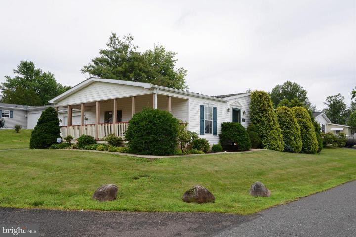 Photo of 96 Willow Lane, Sellersville PA