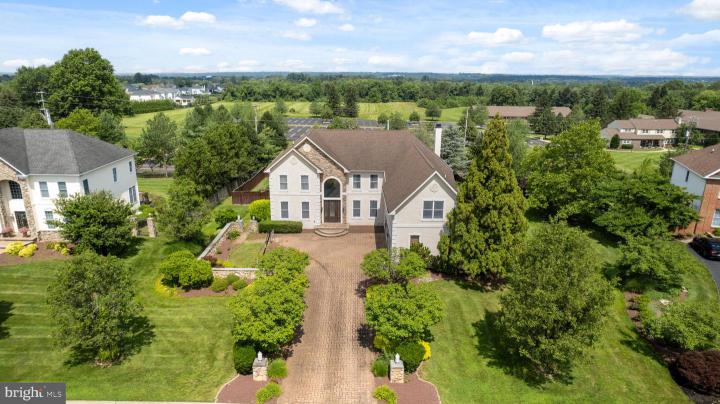 Photo of 105 Edwards