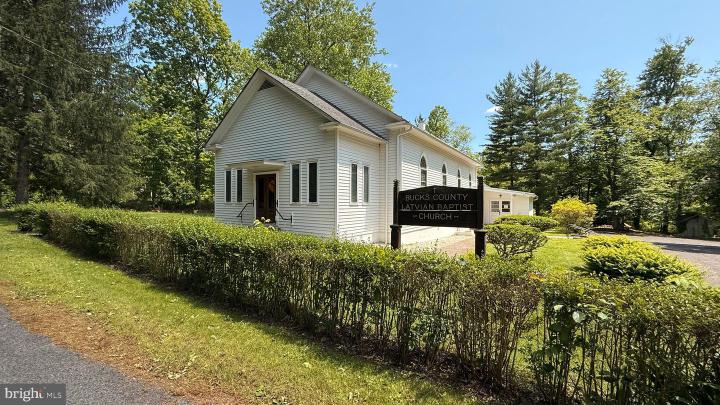 Photo of 1142 Apple Road, Quakertown PA