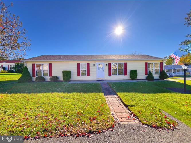 Photo of 529 Honeysuckle Court