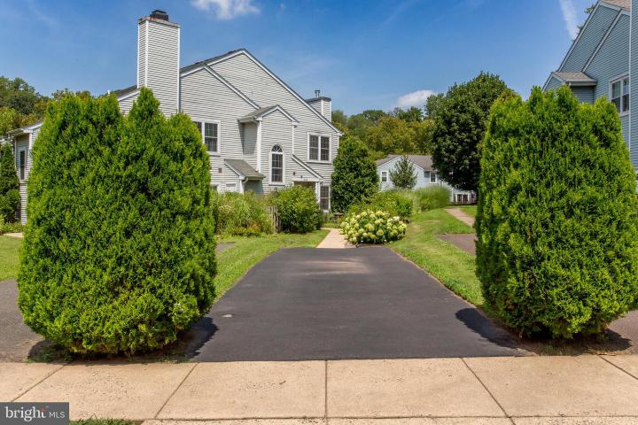 Photo of 107 Carousel Circle, Doylestown PA