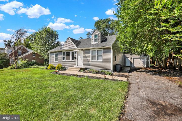Photo of 331 N Lafayette Avenue, Morrisville PA