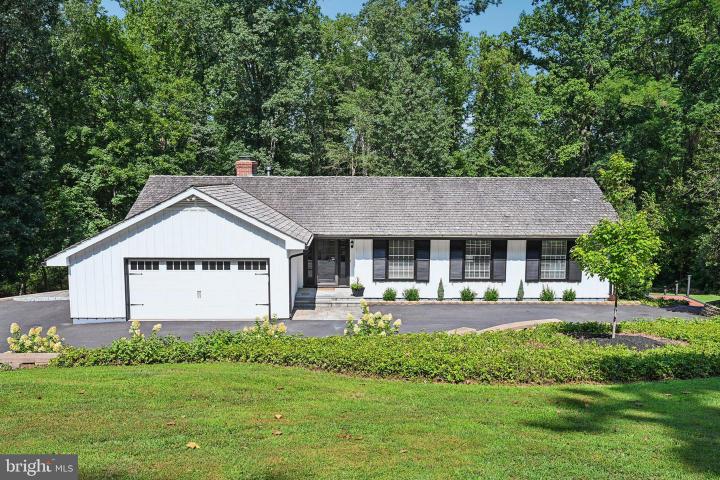 Photo of 2930 N Sugan Road, New Hope PA