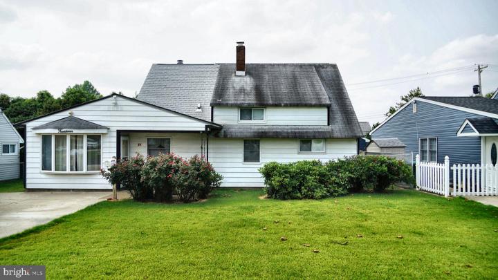 Photo of 14 Appletree Drive, Levittown PA