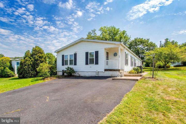 Photo of 69 Mapleleaf Drive, Sellersville PA