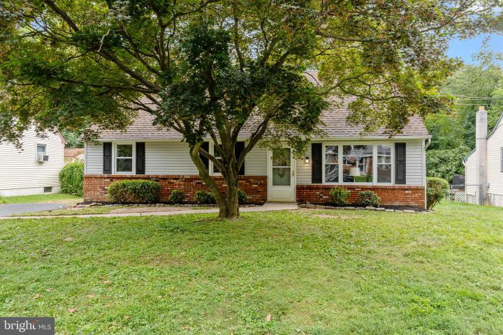 Photo of 387 Larchwood Avenue, Feasterville Trevose PA