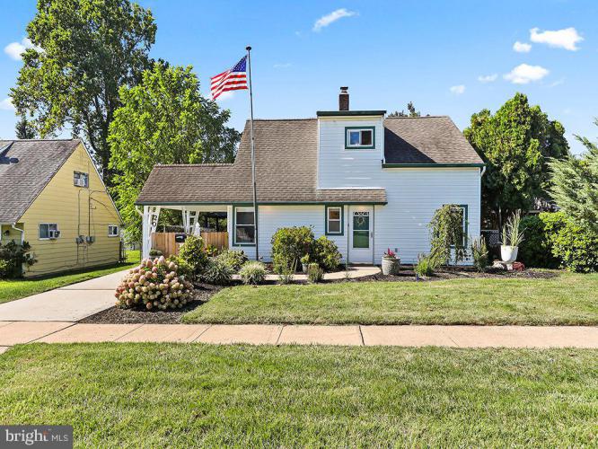 Photo of 20 Appletree Drive, Levittown PA