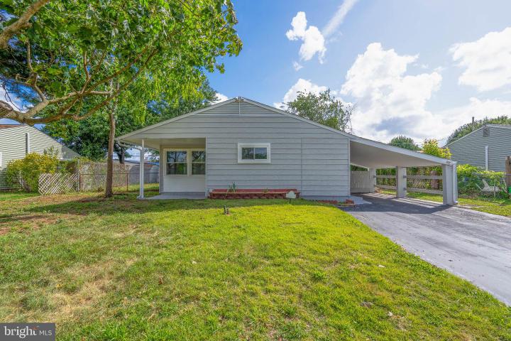 Photo of 133 Dogwood Drive, Levittown PA