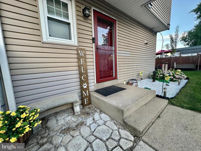 Photo of 114 Mifflin Street, Bristol PA