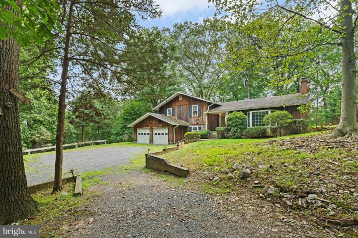 Photo of 424 Kintner Road, Kintnersville PA