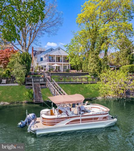 Photo of 64 N Main Street