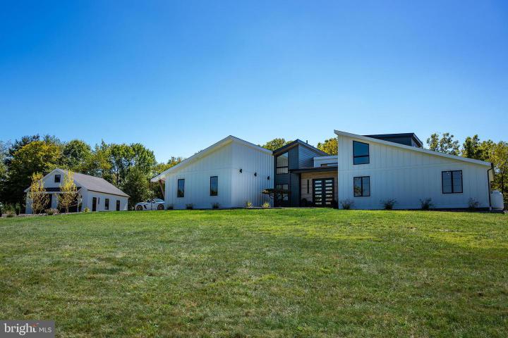 Photo of 77 Frankenfield Rd