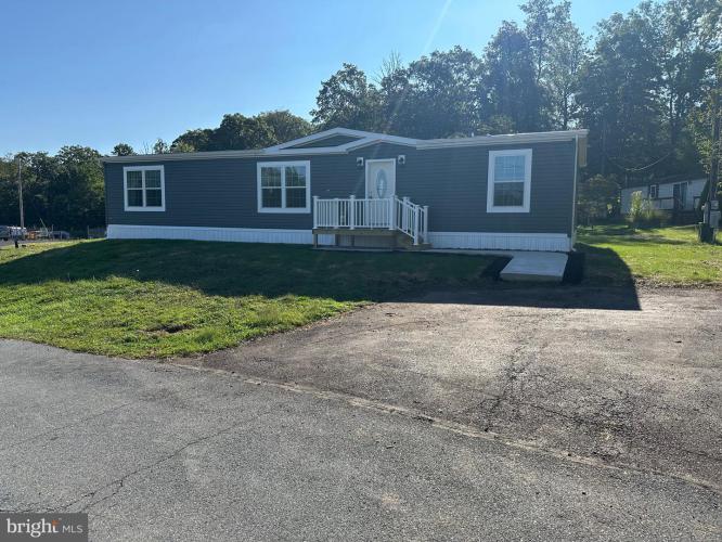 Photo of 6 Evergreen Drive, Quakertown PA