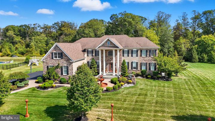 Photo of 288 Jane Chapman Drive E