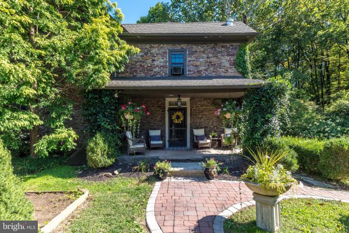 Photo of 9022 Easton Road