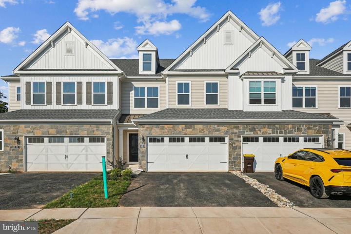 Photo of 36 Parry Way, Warminster PA