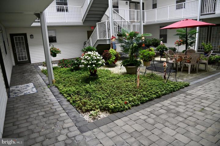 Photo of 1000 Centennial Station