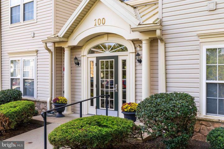 Photo of 100 Fiddleleaf Lane 104, Warrington PA