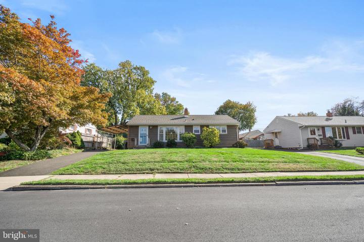 Photo of 423 Barclay Avenue, Morrisville PA