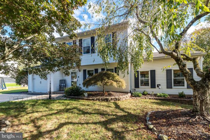 Photo of 1877 Brook Lane, Jamison PA