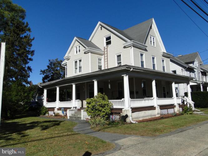 Photo of 20 N Hellertown Avenue, Quakertown PA