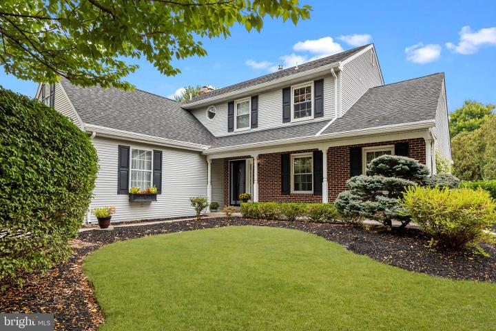 Photo of 536 Heritage Oak Drive, Yardley PA