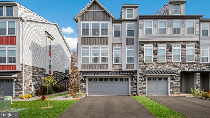 Photo of 42 Independence Court, Perkasie PA