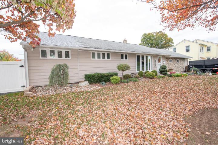 Photo of 1309 Clyde Road, Warminster PA