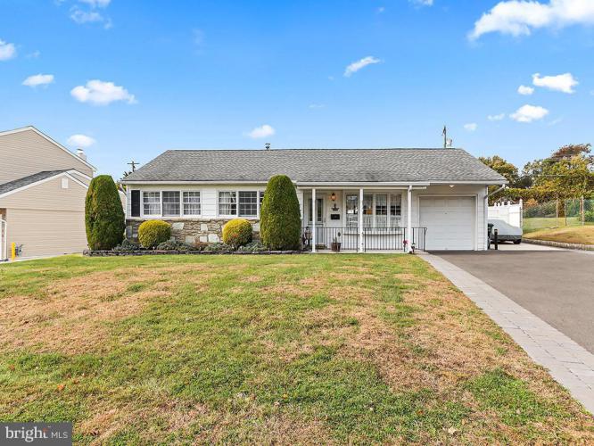 Photo of 1238 Hiview Drive