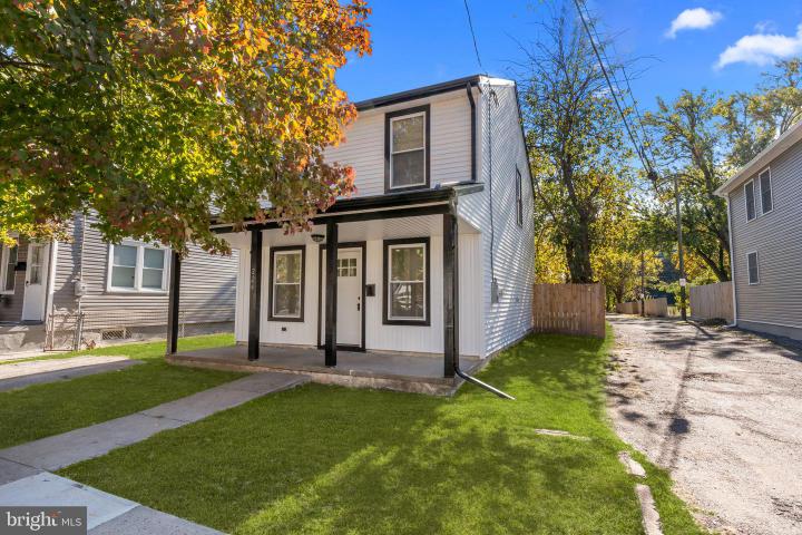 Photo of 224 Buckley Street