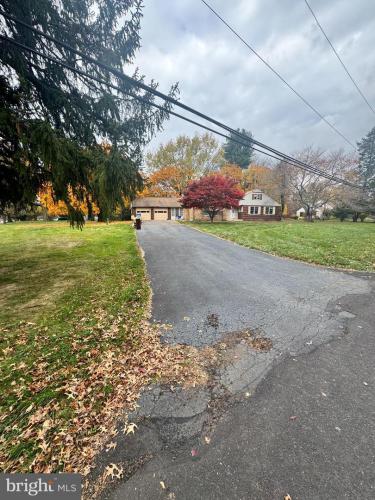 Photo of 1 Sunnyside Lane, Yardley PA