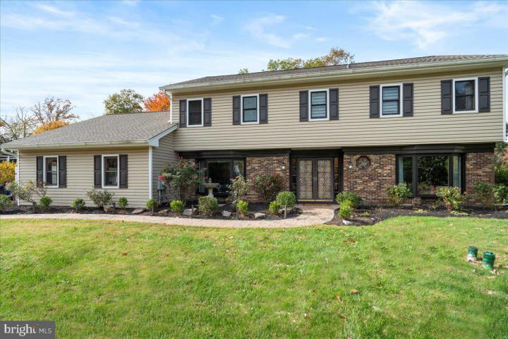 Photo of 329 Sherwood Drive, Yardley PA