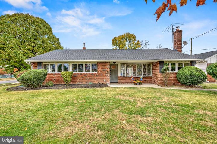 Photo of 4255 Somerton Road