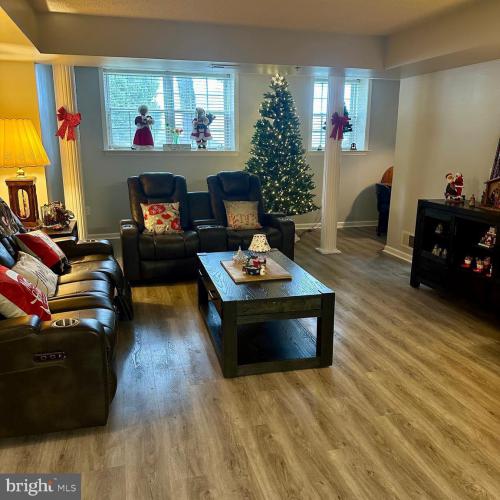 Photo of 9000 Centennial Station