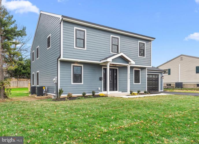 Photo of 215 N Franklin Street