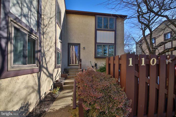 Photo of 110 Palace Court