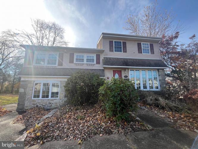 Photo of 972 Windsor Road