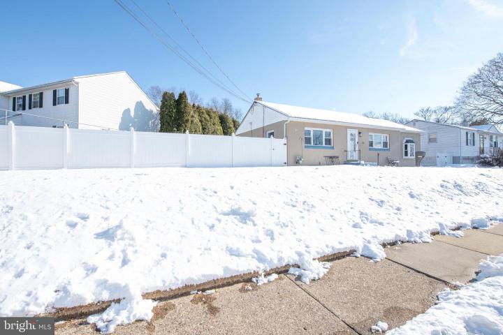 Photo of 711 Bellevue Avenue