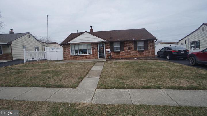 Photo of 2832 Berwyn Road