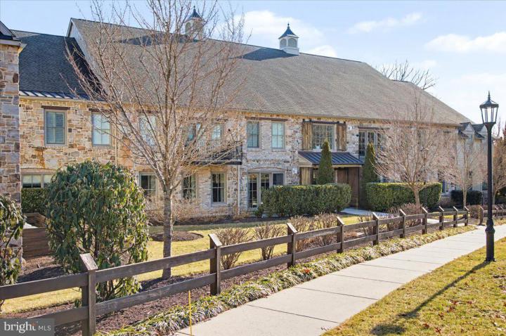 Photo of 2401 Lower State Road 10