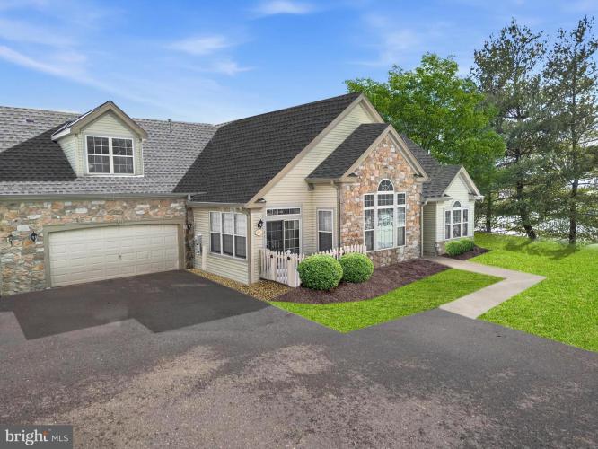 Photo of 61 Legacy Oaks Drive