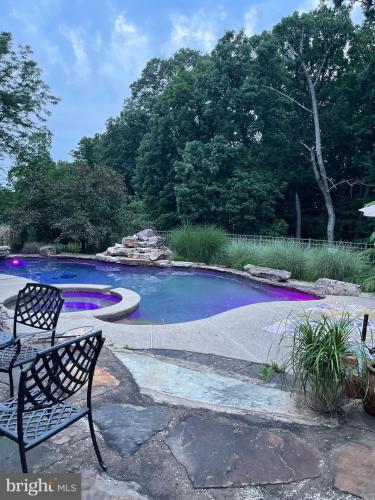 Photo of 4002 Miriam Drive