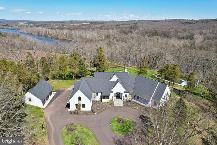 Photo of 2 Cedar Lane