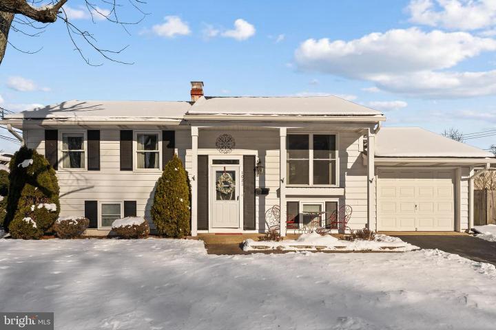 Photo of 1021 Brookfield Circle