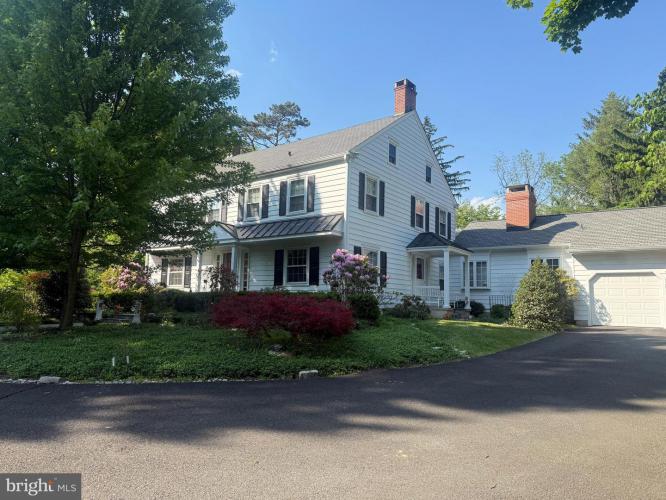 Photo of 563 Pebble Hill Road